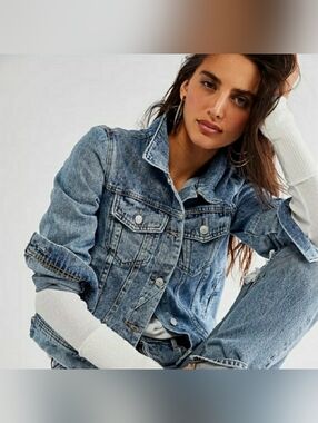 GAP VINTAGE DENIM JACKET